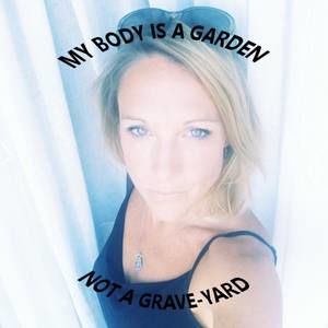 Meet your Posher, Constance